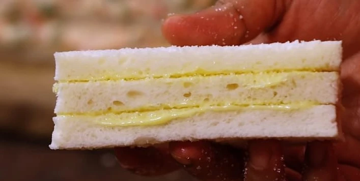 butter sugar sandwich is ready to eat