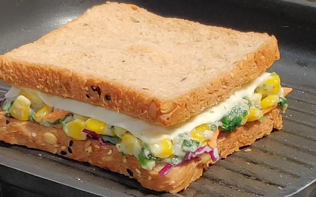 grilling of corn spinach sandwich