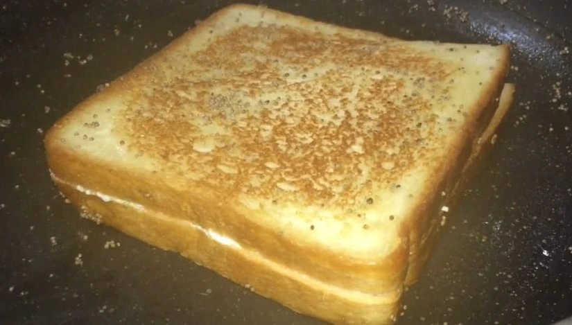 cooking of coconut sandwich