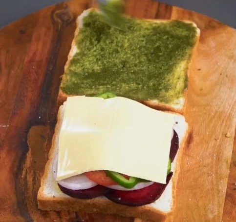 cheese slice on bread