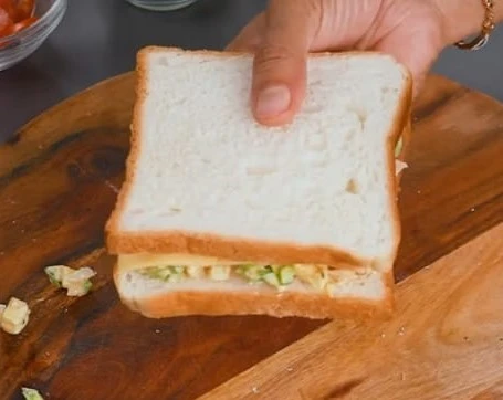 paneer tadka sandwich assembled